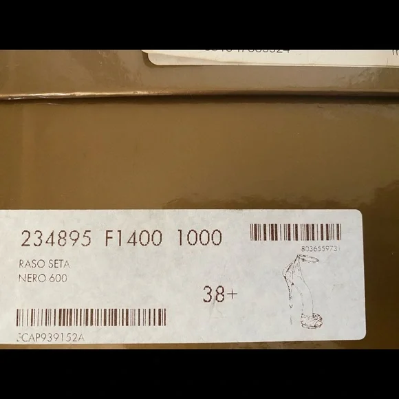 Gucci Black and Gold Heels - Picture 2 of 3